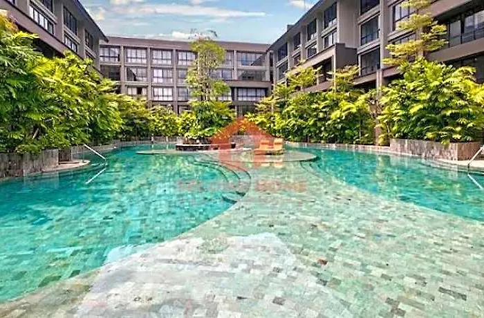 Lavaya Bali