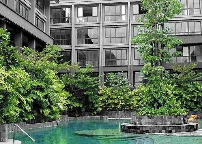 Lavaya Bali