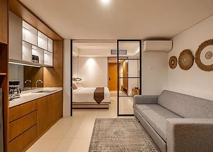 Lavaya Bali